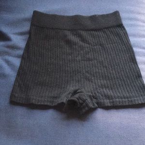 Gaynor Minden knit activewear shorts
